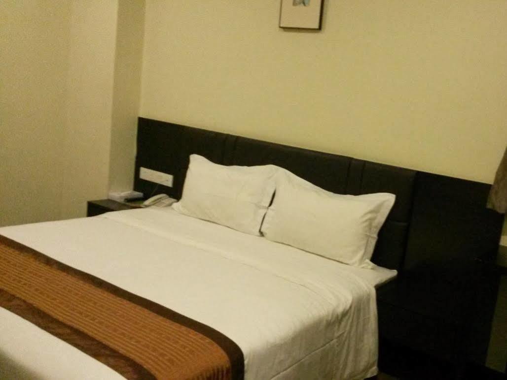 The Corum View Hotel Bayan Lepas Dış mekan fotoğraf